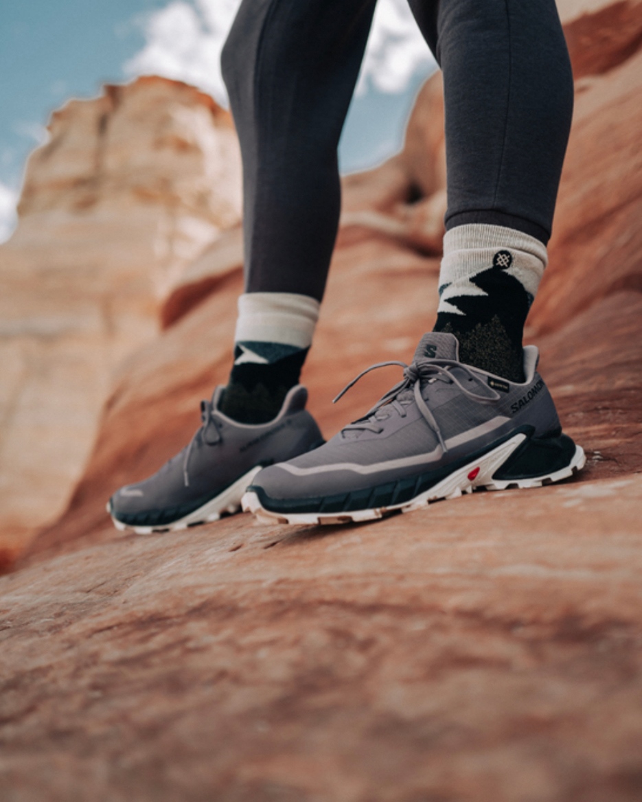 długie skarpety trekkingowe w góry